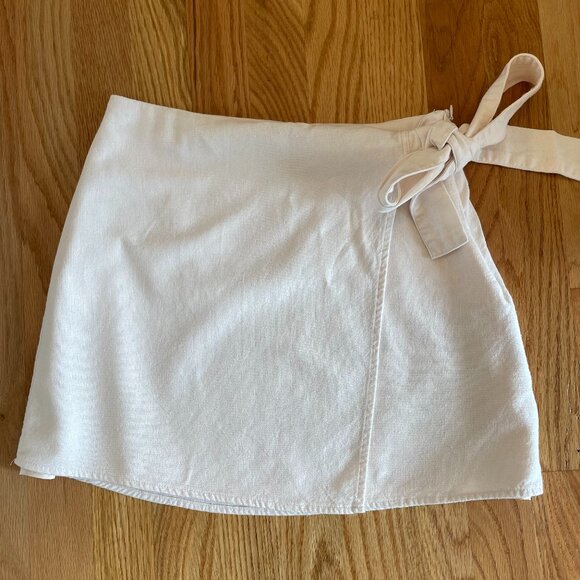 Forever 21 Dresses & Skirts - Forever 21 Light Beige Linen Wrap Style Skirt Size Small
